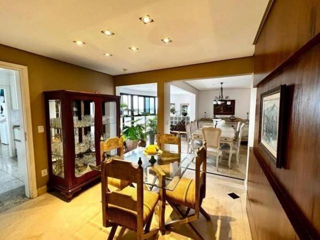 Apartamento venda em Marília