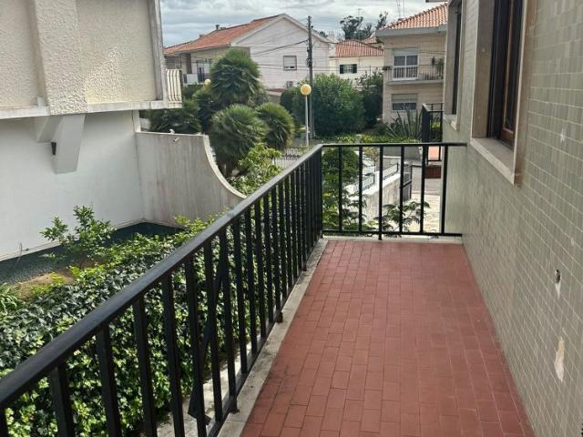 Apartamento alugar em Nossa Senhora do Pópulo, Coto e São Gregório, Caldas da Rainha