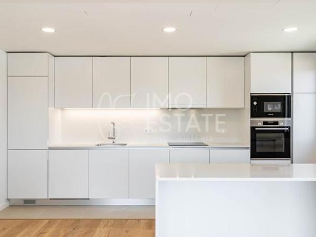 Apartamento alugar em São Bartolomeu, Coimbra