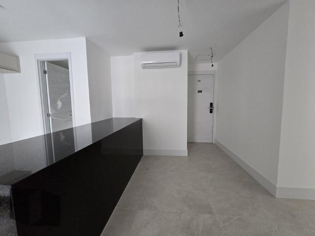 Apartamento venda em Rio de Janeiro, Região Geográfica Intermediária do Rio de Janeiro