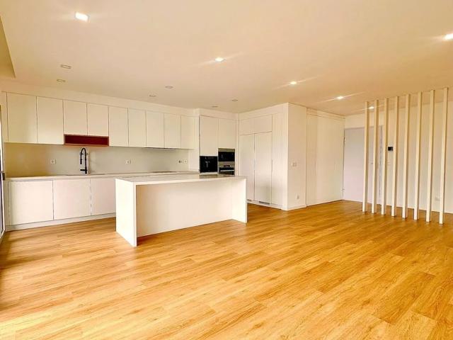 Apartamento alugar em Bairro Ferroviário, Barreiro e Lavradio