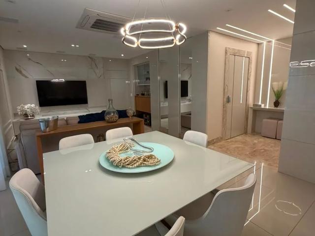 Apartamento venda em Região Geográfica Imediata de Londrina, Londrina