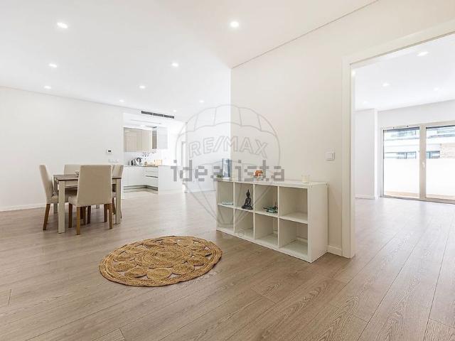 Apartamento alugar em Loures