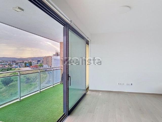 Apartamento alugar em Santiago Dos Velhos, Lisboa
