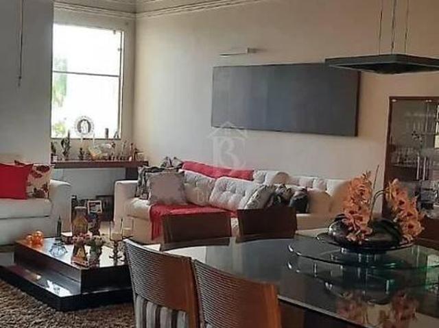 Apartamento venda em Marília