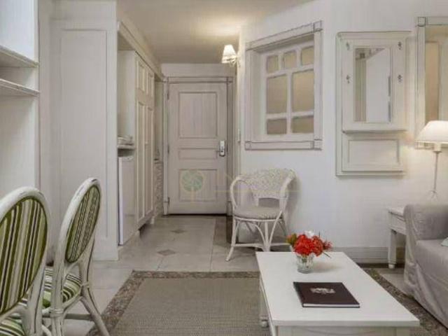Apartamento venda em Região Geográfica Imediata de Florianópolis, Desterro
