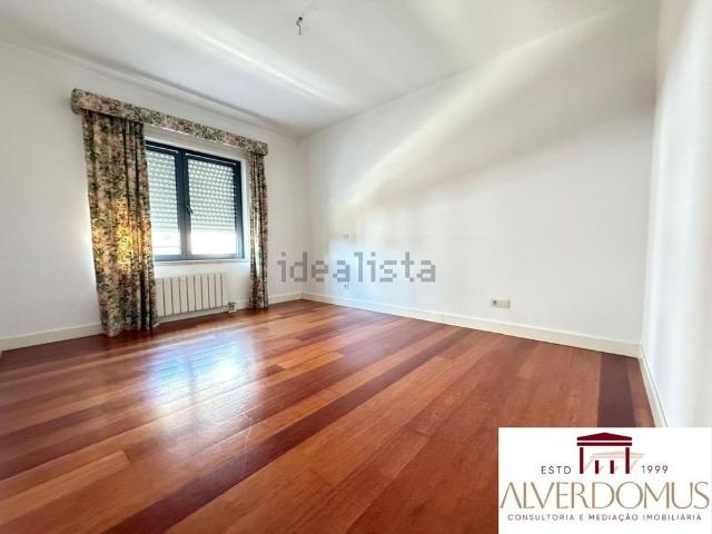 Apartamento alugar em Avenidas Novas, Lisboa