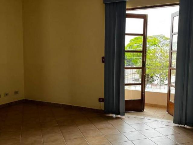 Apartamento venda em Região Imediata de São José dos Campos, Região Metropolitana do Vale do Paraíba e Litoral Norte