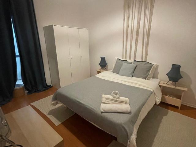 Apartamento alugar em Santiago Dos Velhos, Lisboa