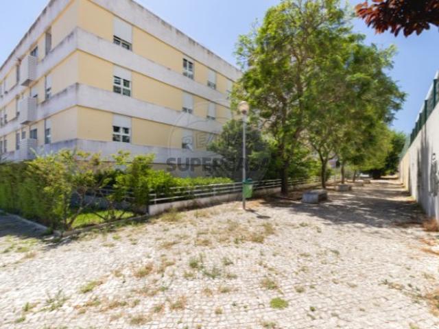 Casa venda em Loures