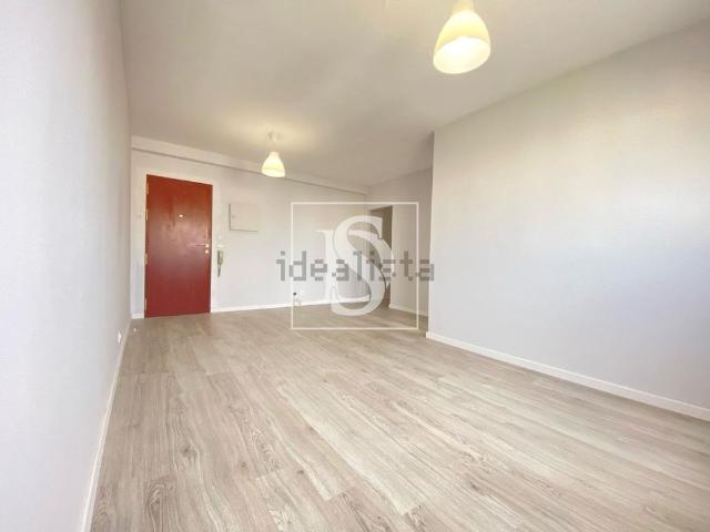 Apartamento alugar em Bairro Ferroviário, Barreiro