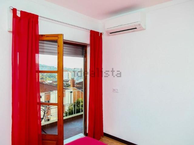 Apartamento alugar em Coimbra (Sé Nova, Santa Cruz, Almedina e São Bartolomeu), Coimbra