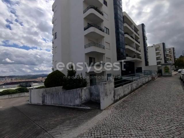 Apartamento alugar em Coimbra (Sé Nova, Santa Cruz, Almedina e São Bartolomeu), Coimbra