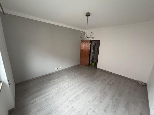 Apartamento alugar em Bairro Ferroviário, Barreiro