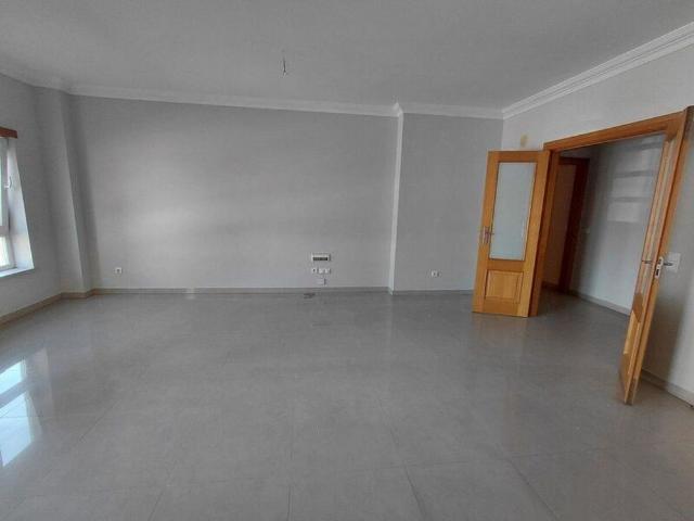 Apartamento alugar em Caldas Da Rainha, Leiria