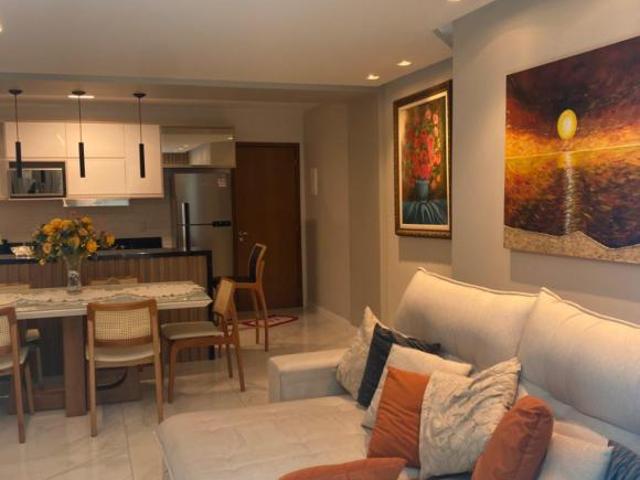 Apartamento venda em Região Geográfica Imediata do Distrito Federal, Região Integrada de Desenvolvimento do Distrito Federal e Entorno