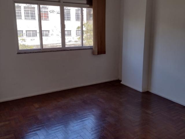 Apartamento venda em Petrópolis