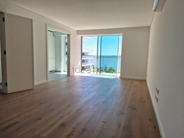 Apartamento alugar em Bairro Ferroviário, Barreiro