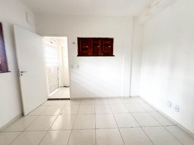 Apartamento aluguel em Vicente Pinzón, Fortaleza