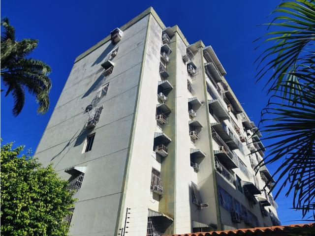 Apartamento en alquiler en Base Aragua, Maracay