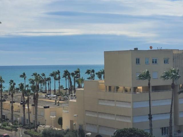 Apartamento en alquiler en Alicante, 3