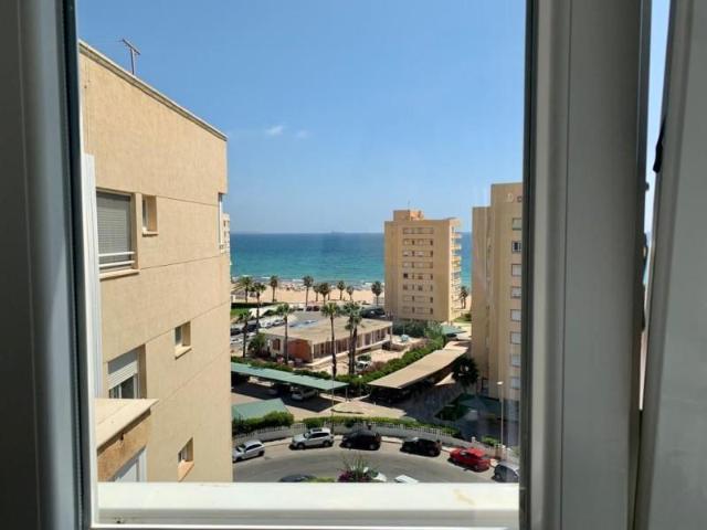 Apartamento en alquiler en Alicante, 3