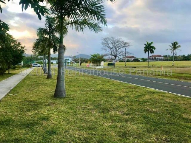 Apartamento en Alquiler en Arraiján Panama Pacifico Panamá 118 m2. 2 hab