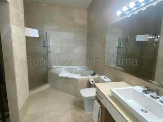 Apartamento en Alquiler en Arraiján Veracruz Panamá Oeste 227 m2. 3 hab