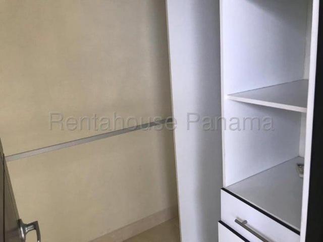 Apartamento en Alquiler en Bisvalles Dos Mares Veraguas 595 m2. 4 hab