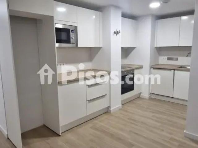 Apartamento en alquiler en Distrito 4, Albacete