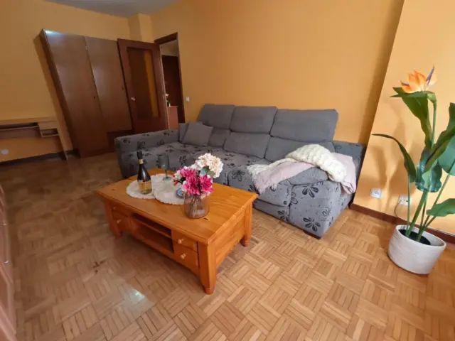 Apartamento en alquiler en Centro, León