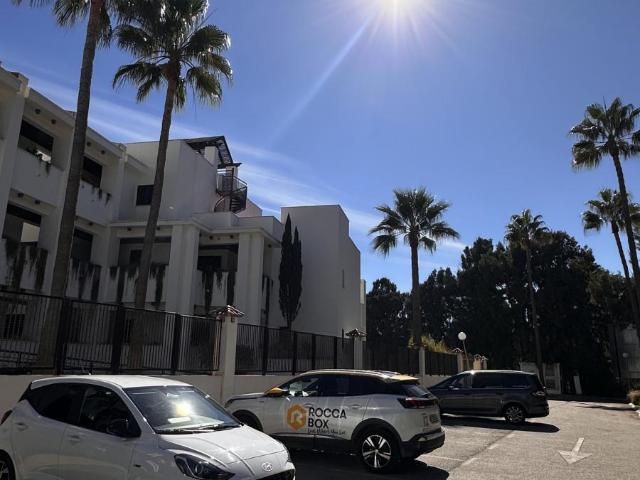 Apartamento en alquiler en La Perla de Bahía, Costa del Sol Occidental