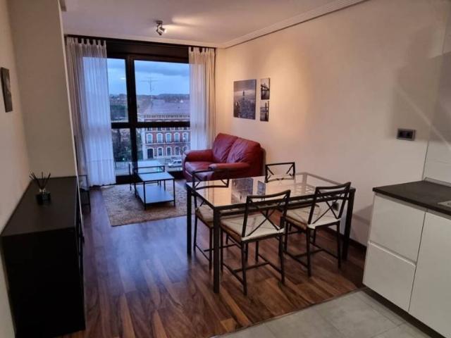 Piso en alquiler en Delicias - Arco de Ladrillo, Valladolid