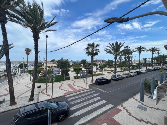 Apartamento en alquiler en Garrucha