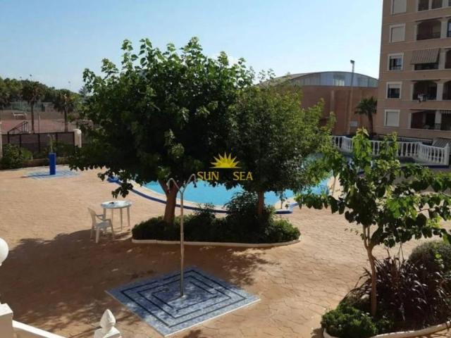 Apartamento en alquiler en Guardamar Del Segura, Alicante