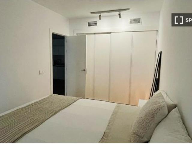 Piso en alquiler en Mármoles (Cruz de Humilladero), Málaga Del Fresno