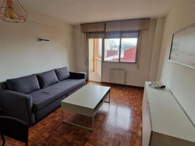 Apartamento en alquiler en Centro, León