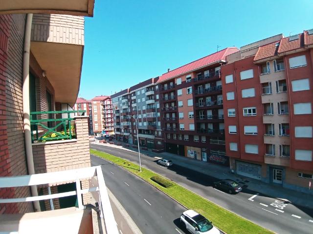 Apartamento en alquiler en San Lorenzo - La Palomera - San Mamés, León