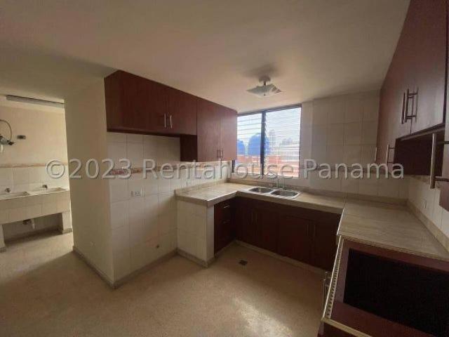Apartamento en Alquiler en Los Angeles Los Angeles Panamá 175 m2. 3 hab