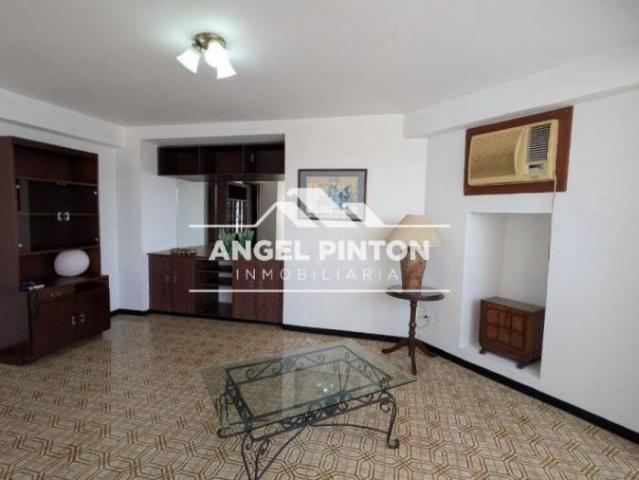 Apartamento en alquiler en Cacique Mara, Maracaibo