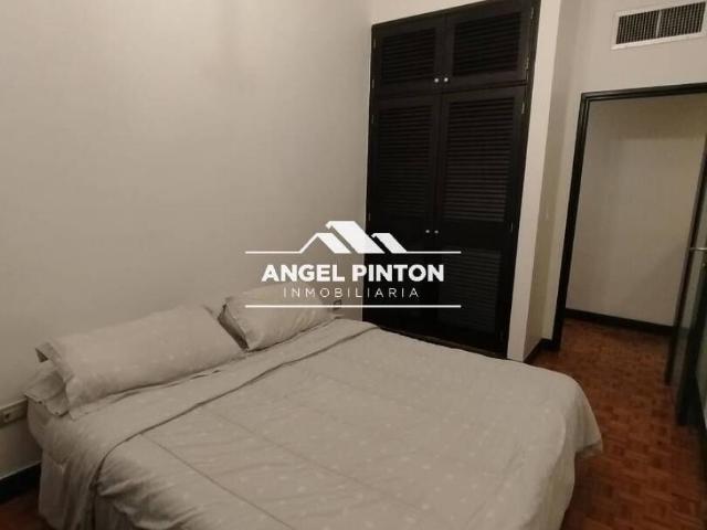 Apartamento en alquiler en Cacique Mara, Maracaibo
