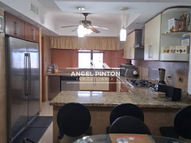 Apartamento en alquiler en Cacique Mara, Maracaibo