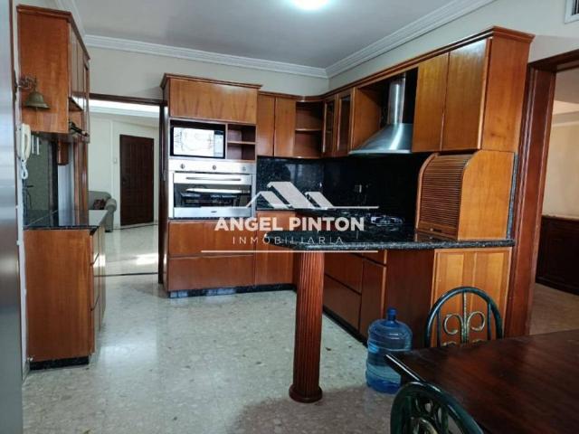 Apartamento en alquiler en Cacique Mara, Maracaibo