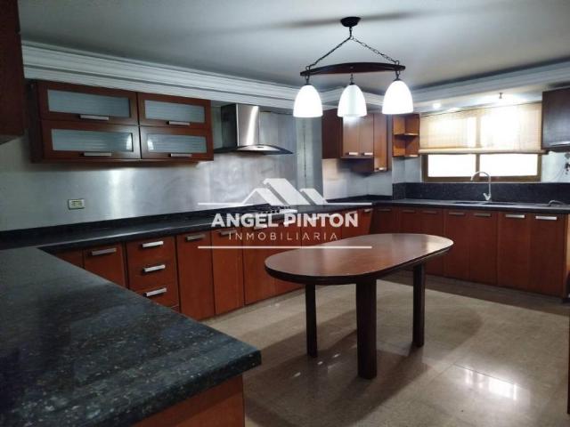 Apartamento en alquiler en Cacique Mara, Maracaibo