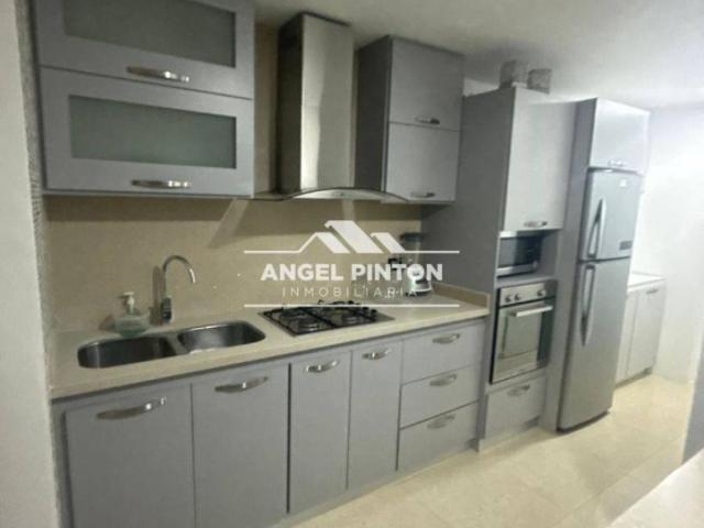 Apartamento en alquiler en Cacique Mara, Maracaibo
