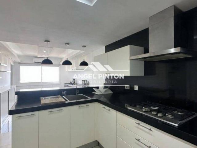 Apartamento en alquiler en Cacique Mara, Maracaibo