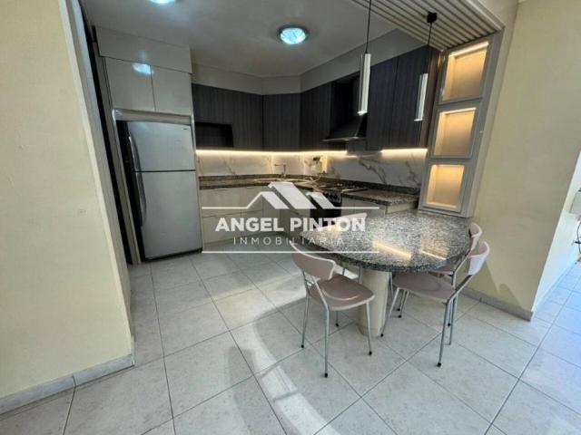 Apartamento en alquiler en Cacique Mara, Maracaibo