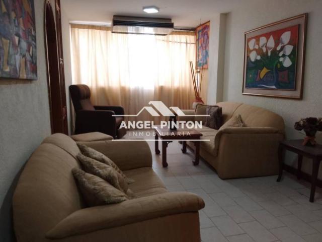 Apartamento en alquiler en Cacique Mara, Maracaibo