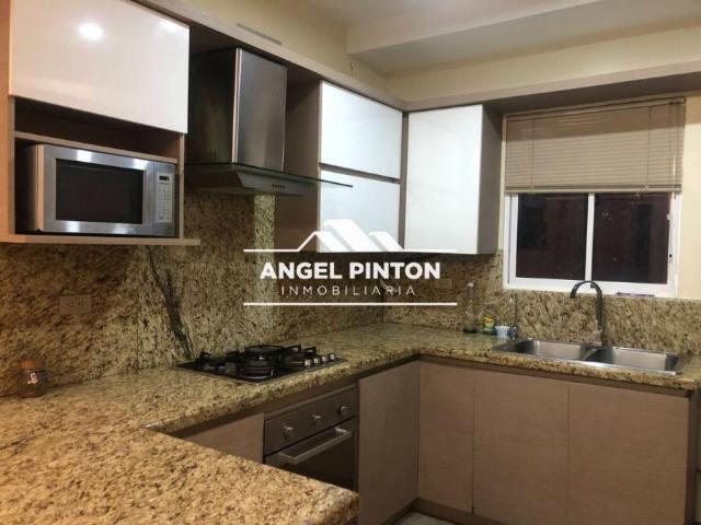 Apartamento en alquiler en Cacique Mara, Maracaibo