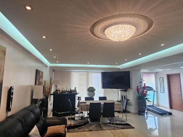 Apartamento en alquiler en Cacique Mara, Maracaibo